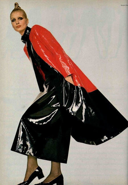 1970-pierre-cardin-red-black-vinyl-coat-skirt-spring-lofficiel