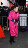 jenny-mccarthy-at-the-2018-new-years-eve-celebration-in-times-square-in-nyc-12-31-2017-4-768x1278