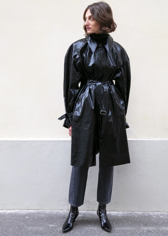 FRANKIE_IMG_1373-Black-Patent-Creased-Belted-Overcoat