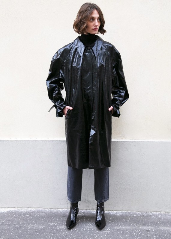 FRANKIE_IMG_1345-Black-Patent-Creased-Belted-Overcoat