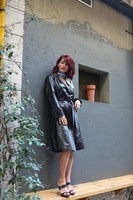 redhead-illusion-fashion-blog-by-menia-inspirations-patent-trench-coat-02