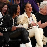 Rihanna-Wears-Alexandre-Vauthier’s-Spring-Leather-Trench-Coat-at-Lakers-Game-3