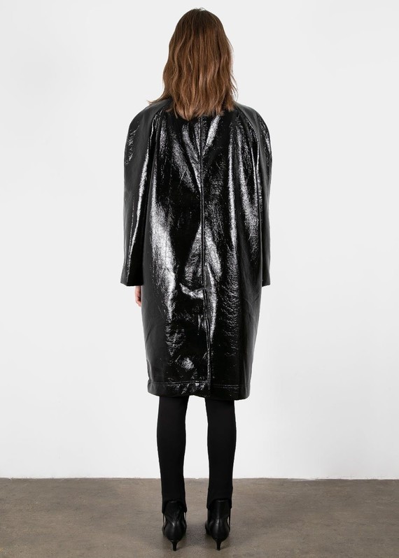 patch-pocket-crinkle-patent-jacket-in-black-coat-sllow-215911