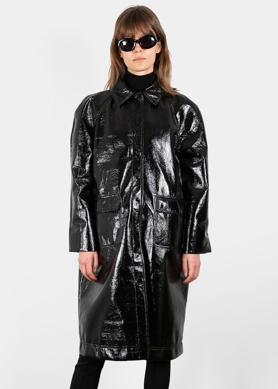 patch-pocket-crinkle-patent-jacket-in-black-coat-sllow-935187
