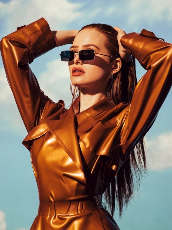 madelaine-petsch-prive-revaux-collection-2019-3