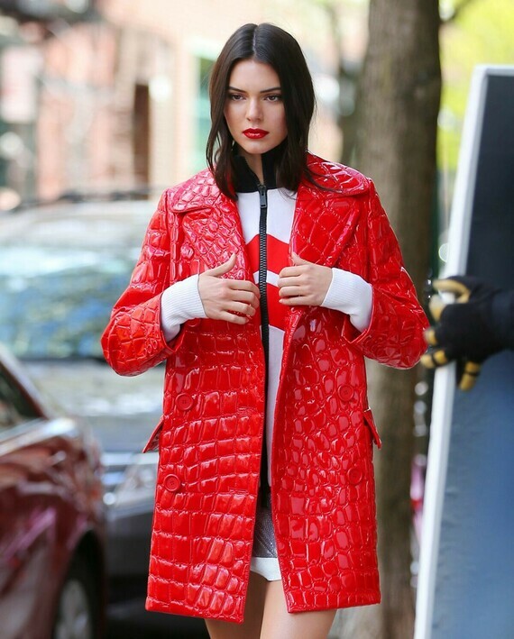 kendall-jenner-on-the-set-of-a-photoshoot-in-new-york_11