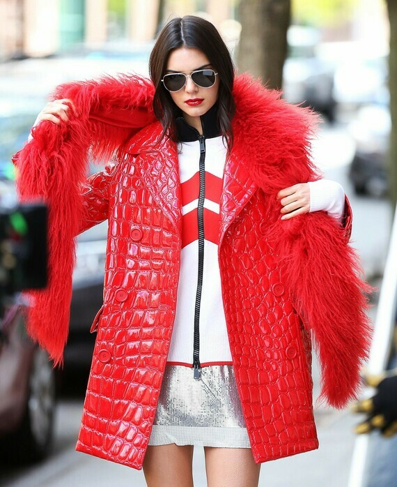 kendall-jenner-on-the-set-of-a-photoshoot-in-new-york_14