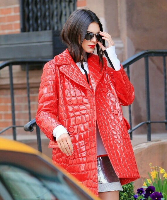 kendall-jenner-on-the-set-of-a-photoshoot-in-new-york_16