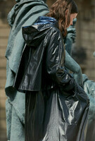 paris-fashion-store-women-black-blue-coat-churchill-fashion-designer-clothes-paris (5)
