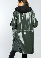 patent-effect-khaki-raincoat (2)