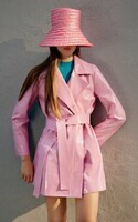 large_oscar-de-la-renta-pink-patent-leather-trench-coat (1)