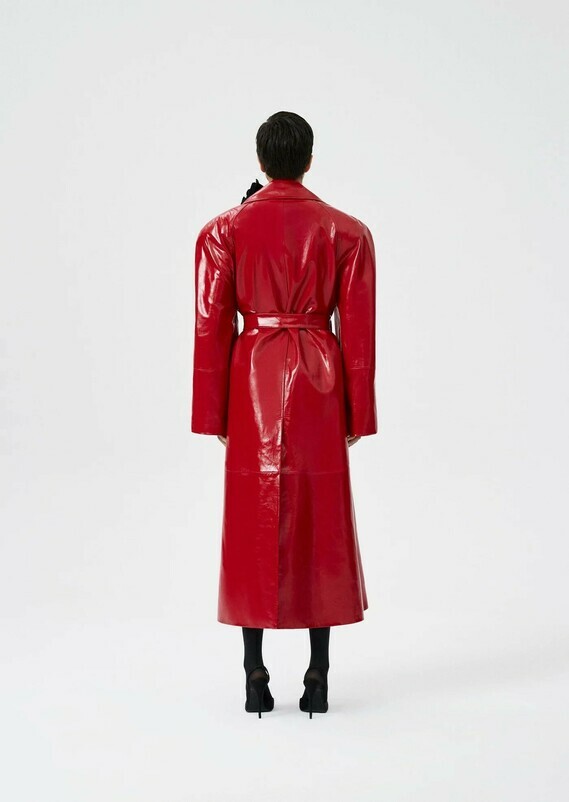 AW22_LEATHER_08_COAT_RED_04_1400x1972_crop_center