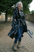 carole-ridley-recycled-trench-black-lac_1