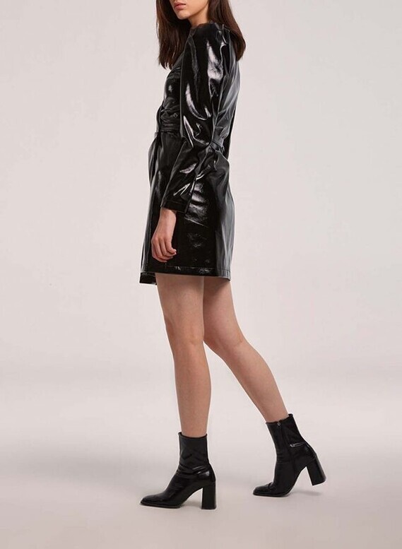 cool-shiny-faux-leather-dress2-650x887