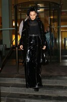 Jessie-J-in-Black-PVC-Outfit--02