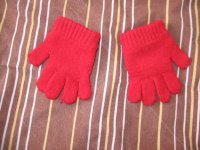 gants 2-3 ans 2€