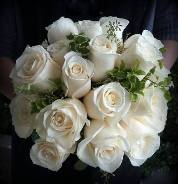 fleurs-bougies-roses-blanches-img