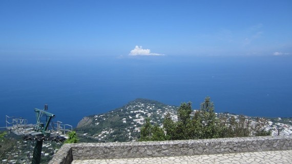 Capri (75)