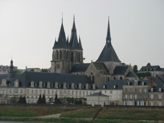 France - Blois Abbatiale-Saint-Nicolas13