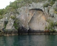 Nouvelle Zelande taupo-pierre-maori