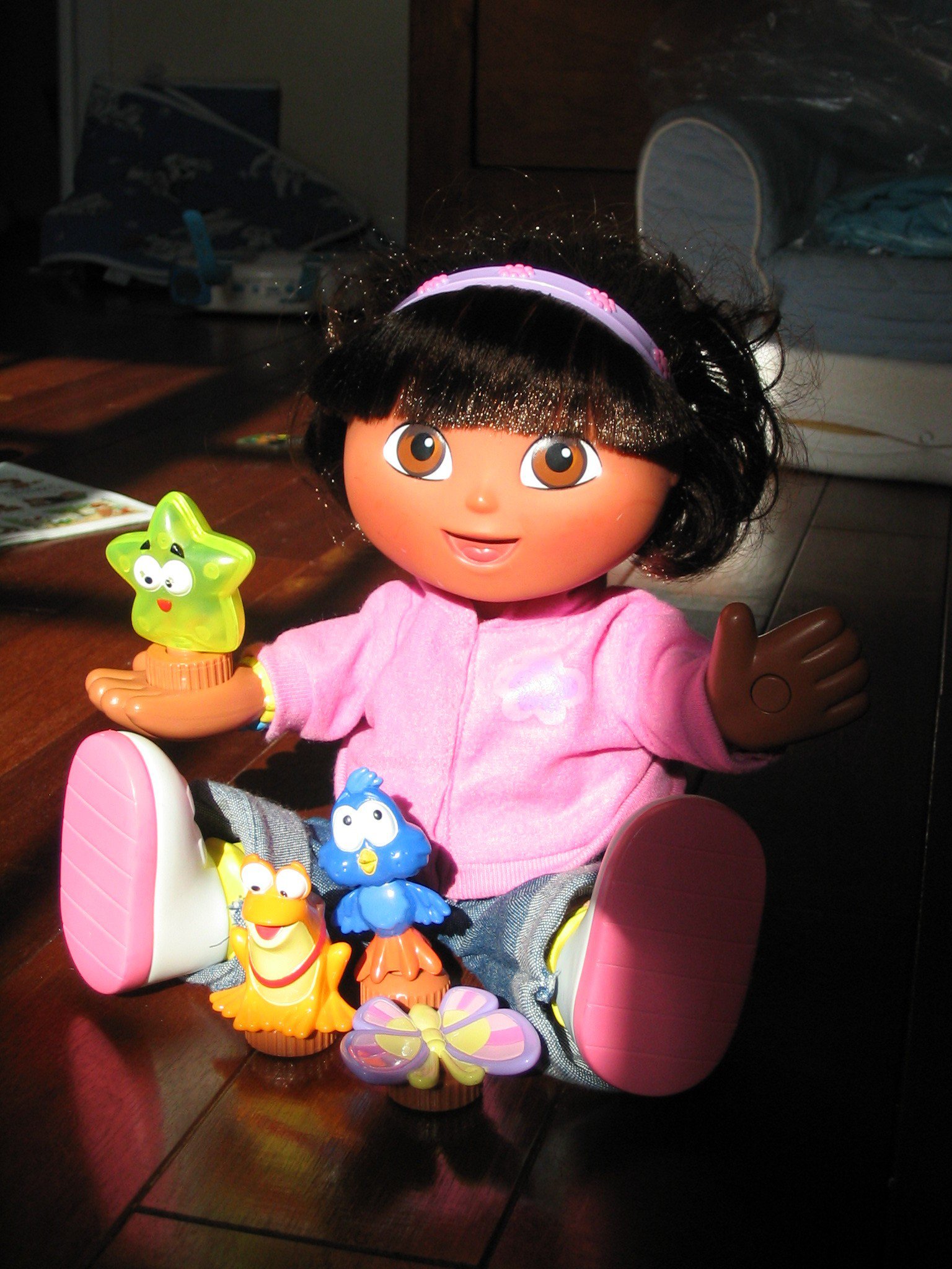 poupee dora