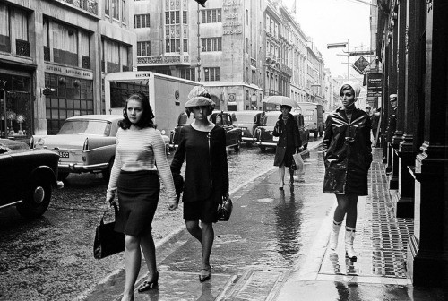 Rue des années 60.