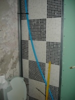 Toilettes (il manque encore des murs)