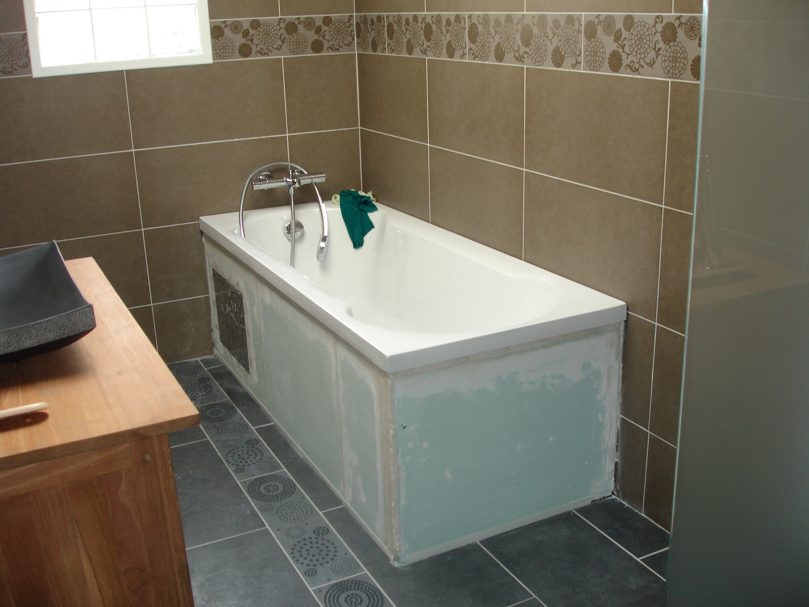 Tablier De Baignoire Fait Il Ne Reste Plus Qu A Carreler Travaux Sdb Debut Le 01 09 2010 Et Fin Feerie59 Photos Club Doctissimo Tablier De Baignoire Fait Il Ne Reste Plus Qu A Carreler Travaux Sdb Debut Le 01 09 2010 Et Fin Feerie59 Photos Club Doctissimo