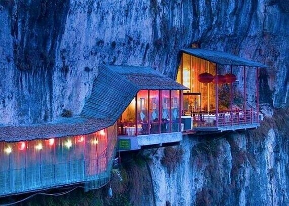 Restaurant-insolite-Fangweng-Yichang-Chine