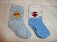 chaussettes Winnie et Spiderman