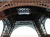 6_eiffel_tower_pictures