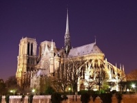 795px-Notre_Dame_de_Paris_by_night_time