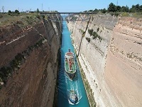Corinth_Canal_from_east_with_ship11,_tb050803