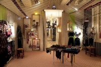 Desigual-shop-showroom-Barcelona-02