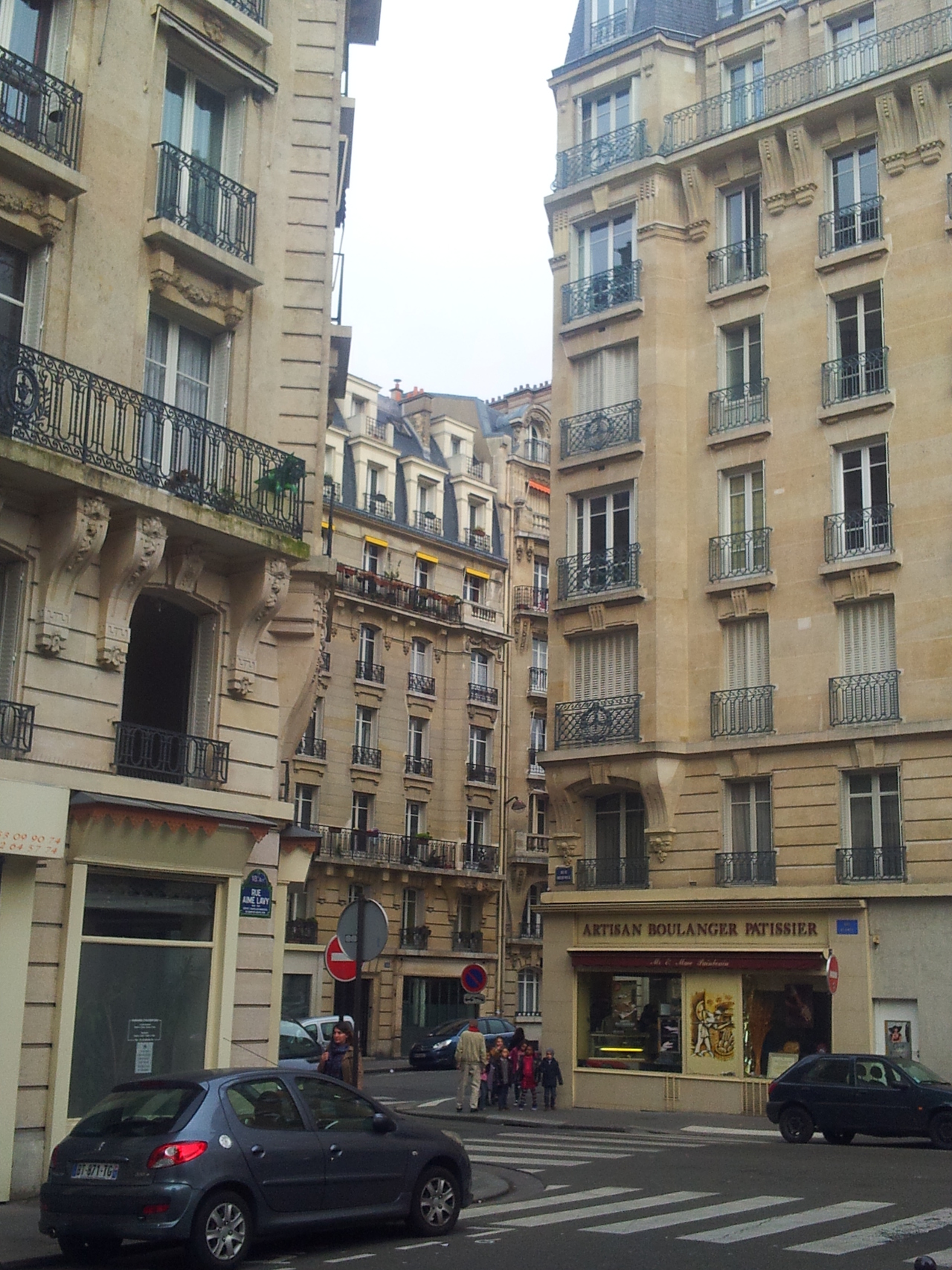 75018 rue Calmels Ici Paris ! lindamoni Photos Club Doctissimo