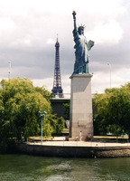 Paris-seine-liberty-500pix