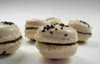 macarons  Sésame Noir - Haricot Azuki