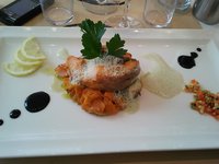 roulé de saumon au chèvre avec épinard et carotte