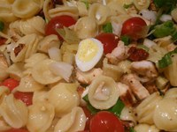 salade de pâtes au poulet et saveurs italiennes