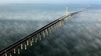 pont de la baie de Jiaozhou , Chine