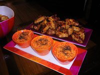 ailes de poulet marinées et petite salade asiatique