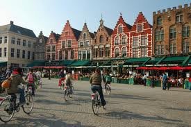 La place de Bruges