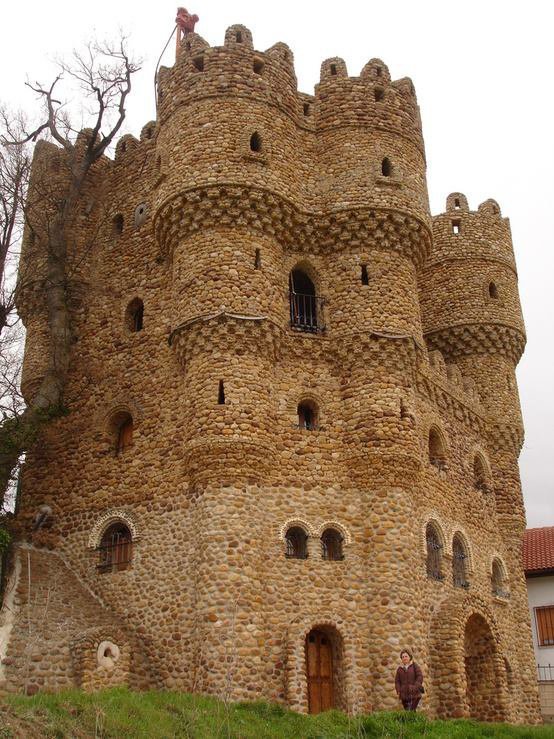 Castillo de La Cueva, Cebolleros, Burgos, Spain