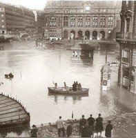 En 1910, la Seine inonde le quartier de la gare Saint-Lazare-