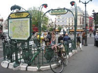 75009 station pigalle