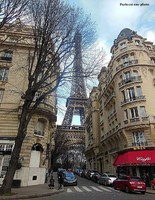 La tour Eiffel depuis l'avenue de Suffren- Paris VII-