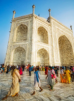 A godly Dance at Taj