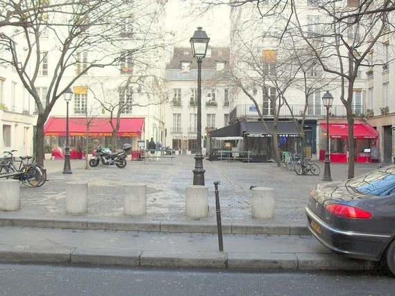 75004 Place du Marché Sainte-Catherine,