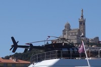 Marseille, yacht, helico, et bonne mére