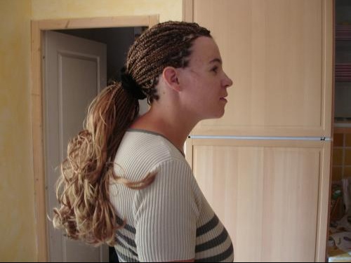 je viens de me faire poser des rajouts en tresses et j'ai mal!!!